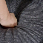 Divano 2,5 posti capitonné in poliestere | Porta di ricarica USB | Struttura in metallo | 363 kg | 173 cm