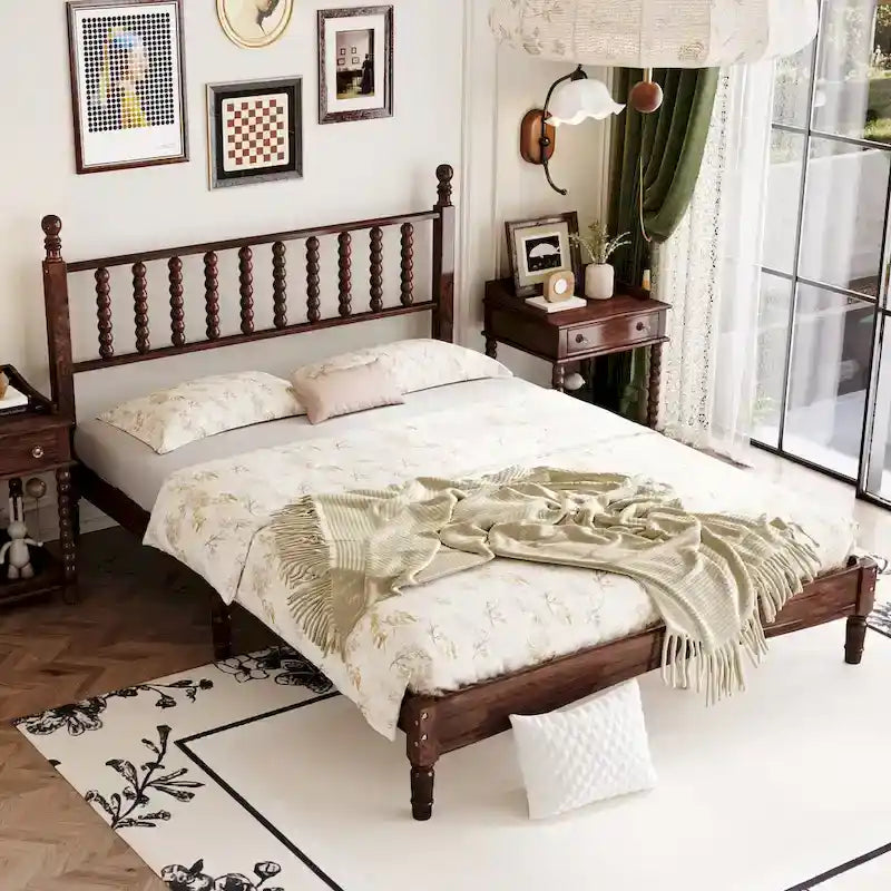 Letto a piattaforma Queen Retro con testiera a forma di zucca e struttura in legno massello
