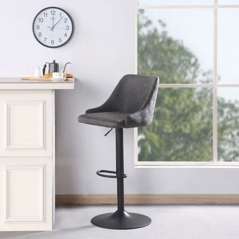 Divanetto moderno in pelle a 2 posti con base in acciaio inossidabile spazzolato color oro | 142 cm