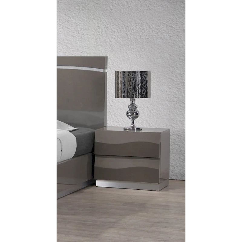 Set da camera matrimoniale 4 pezzi | Grigio lucido | Letto, comodino, comò e specchio